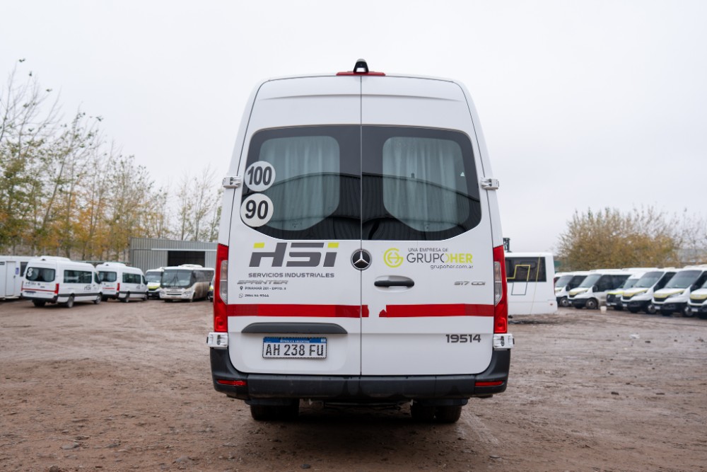 Mercedes-Benz SPRINTER 517 CDI MINIBUS — foto 3